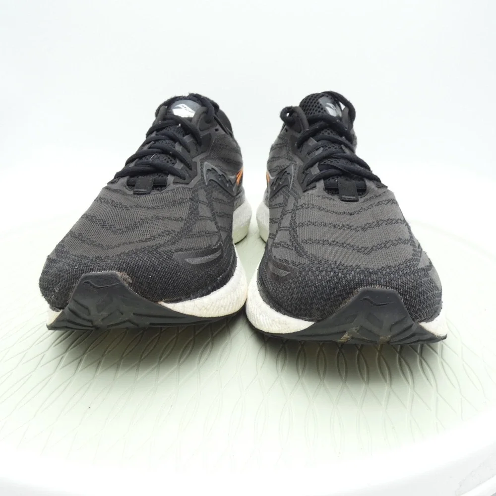 Saucony Triumph 19 S20678-12 Mens US 10 Running Shoes Black Gum Mesh Sneakers